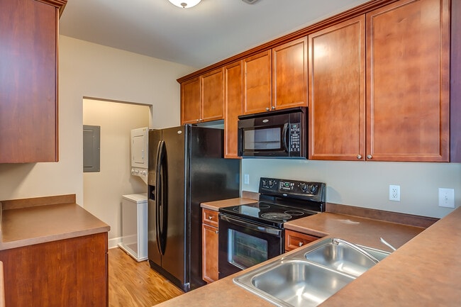 8401 Callabee Way, Unit D-10 in Nashville, TN - Foto de edificio - Building Photo
