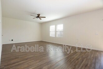 5105 Hydra in San Antonio, TX - Building Photo - Building Photo