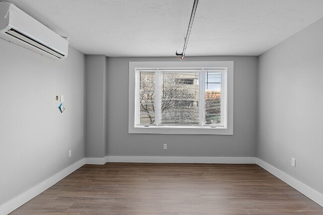 10306 Shaker Blvd-Unit -17 in Cleveland, OH - Building Photo - Building Photo