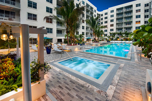 Berkshire Lauderdale By The Sea Apartments