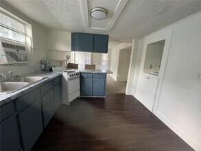 1708 Ballard Park Dr in Bradenton, FL - Building Photo - Building Photo