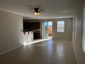 755 Proud Waters Ct in Las Vegas, NV - Building Photo - Building Photo