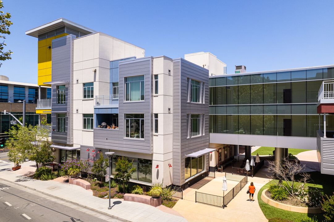 Park Plaza in Palo Alto, CA - Building Photo