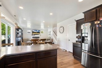 9240 W Thor Dr in Boise, ID - Building Photo - Building Photo