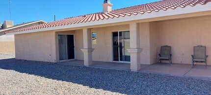 3135 Daytona Ave in Lake Havasu City, AZ - Building Photo - Building Photo