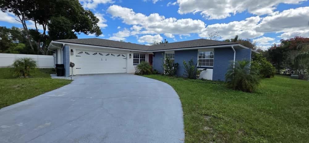 105 Blue Heron Ln in Casselberry, FL - Building Photo