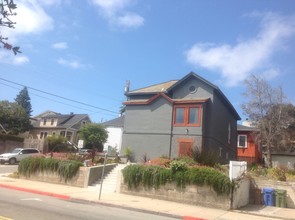 701 Hawthorne St in Monterey, CA - Building Photo - Building Photo