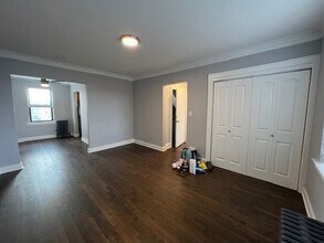 3149 N Springfield Ave in Chicago, IL - Building Photo - Building Photo