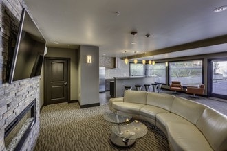 Evolve Apartments in Seattle, WA - Building Photo - Building Photo