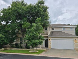 9713 McKnight Lp in Austin, TX - Building Photo