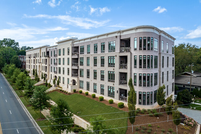 Draper Place in Charlotte, NC - Foto de edificio - Building Photo