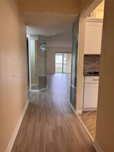 4950 E Sabal Palm Blvd in Tamarac, FL - Building Photo - Building Photo