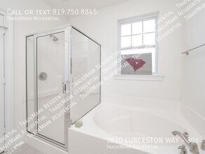 3810 Lunceston Way in Raleigh, NC - Building Photo - Building Photo