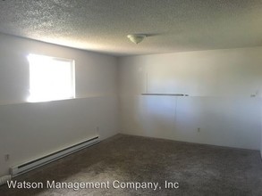 5908 E 9th Ave in Spokane Valley, WA - Foto de edificio - Building Photo