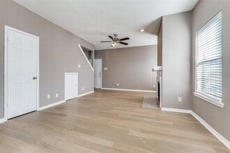 8750 Park Ln, Unit 147 in Dallas, TX - Building Photo - Building Photo