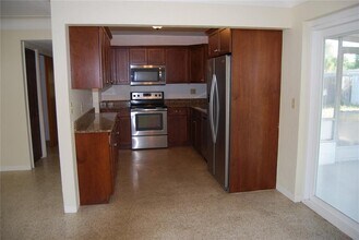 2871 67th St N in St. Petersburg, FL - Building Photo - Building Photo