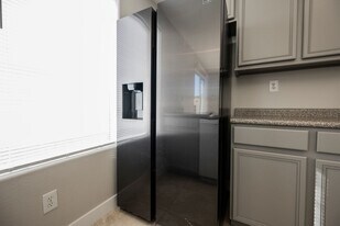 6075 Las Nubes Dr in Las Vegas, NV - Building Photo