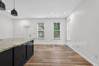 2 Blue Stone Ln in Greensboro, NC - Building Photo - Building Photo