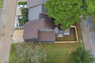 3226 Poe Dr in Montgomery, TX - Building Photo - Building Photo