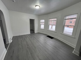 4302 W 30th St in Cleveland, OH - Building Photo