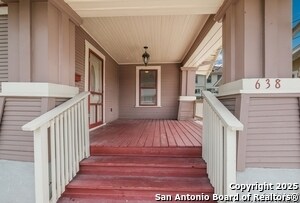 638 Cedar St in San Antonio, TX - Building Photo - Building Photo