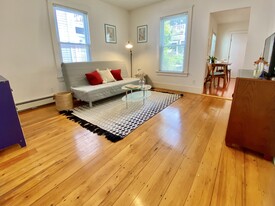 30 Fairmont Ave, Unit 1 Apartamentos