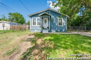 5027 Blue Bonnet St in Seguin, TX - Building Photo - Building Photo