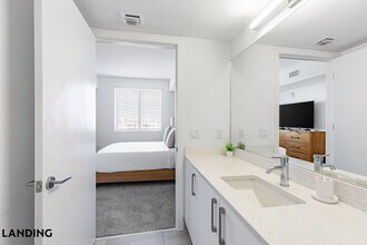 200 NE 1st Ave, Unit 611 in Pompano Beach, FL - Building Photo - Building Photo