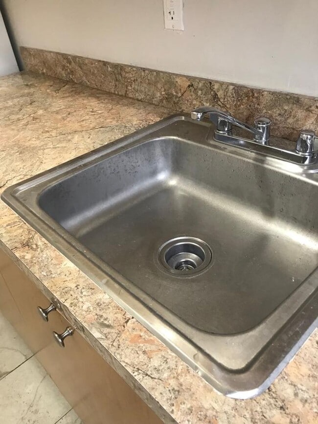 1805 NW 2nd Ct in Miami, FL - Building Photo - Building Photo