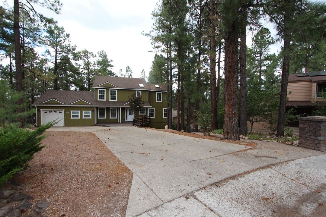 3256 Hunter Pl in Flagstaff, AZ - Building Photo