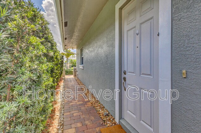 17734 Evangeline Ave in Jupiter, FL - Building Photo - Building Photo