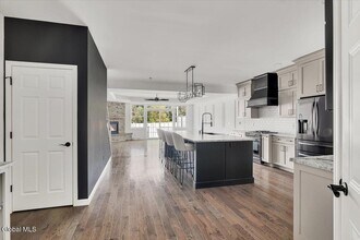 22 Stacey Wy in Troy, NY - Building Photo - Building Photo