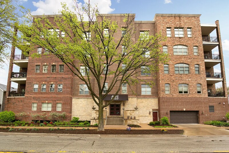 4929 Forest Ave in Downers Grove, IL - Building Photo