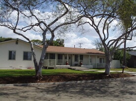 115 Corte Maria Ave in Chula Vista, CA - Building Photo