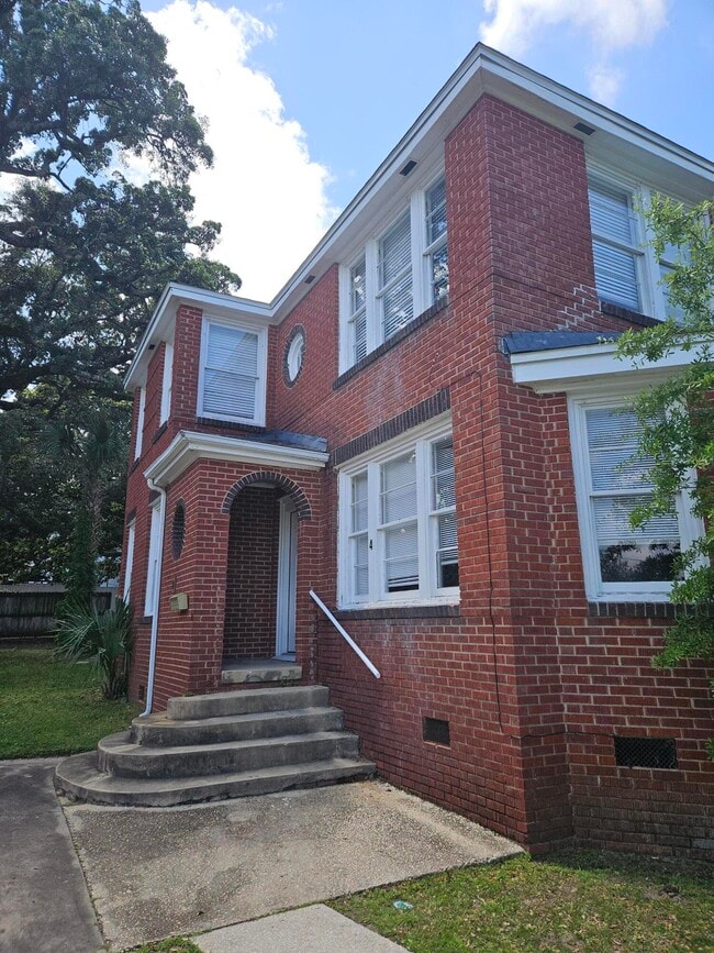 4 W De Soto St in Pensacola, FL - Foto de edificio - Building Photo