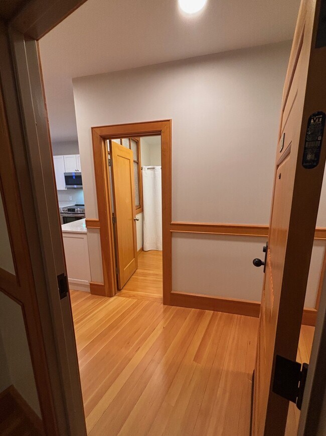 609 Main St in Laconia, NH - Building Photo - Building Photo