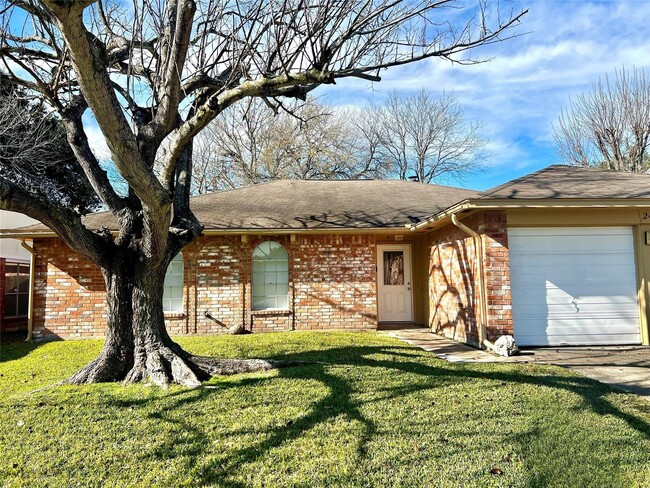 property at 2406 Farriers Bend Dr