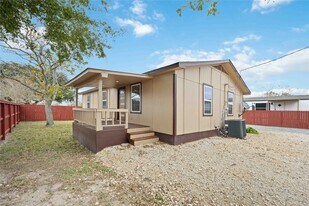 3001 FM 360 Rd in Rosenberg, TX - Building Photo