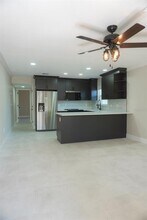 8535 Blind Pass Dr in Treasure Island, FL - Building Photo - Building Photo