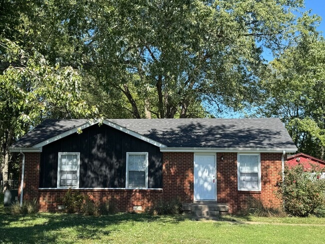 803 Ringgold Rd