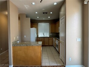 6260 Huntington Ridge Ave in Las Vegas, NV - Building Photo - Building Photo