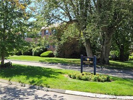 70 Carroll Ave in Newport, RI - Building Photo