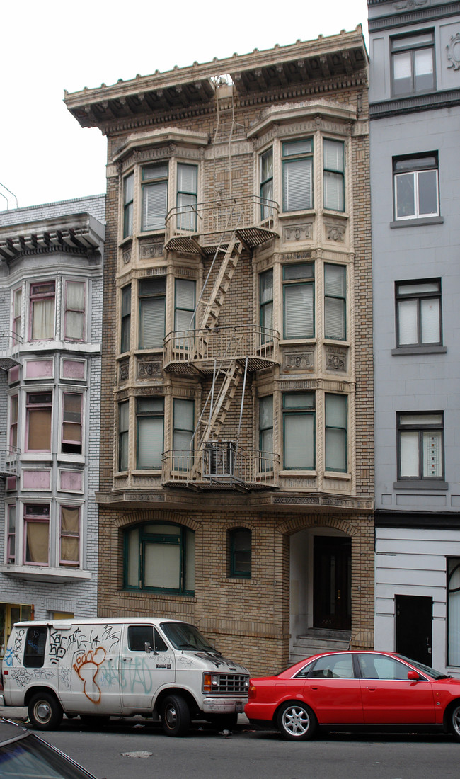 725 Leavenworth St in San Francisco, CA - Building Photo - Building Photo