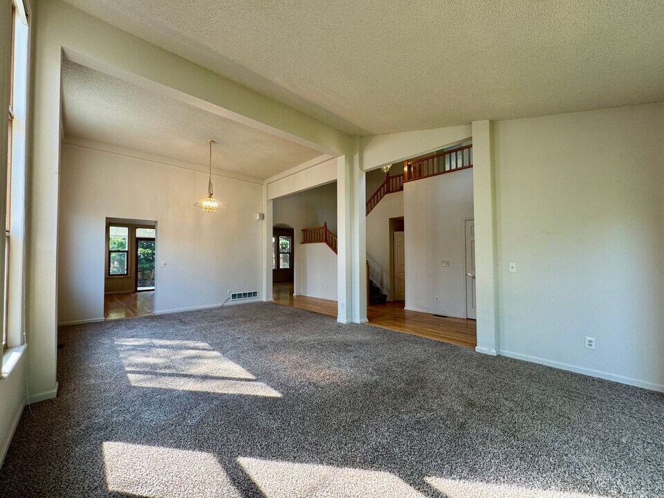 2404 S Holman Cir in Lakewood, CO - Building Photo