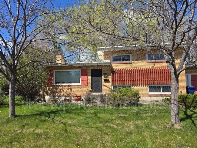 property at 1015 Carlos Dr