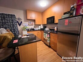 461 Park Dr, Unit #G04 in Boston, MA - Building Photo