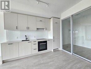 1 Kyle Lowry Rd in Toronto, ON - Building Photo - Building Photo