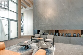 8 Interchange Wy in Vaughan, ON - Building Photo - Building Photo