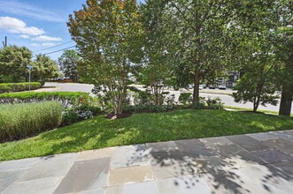 8531 Bauer Cir in West Springfield, VA - Building Photo - Building Photo
