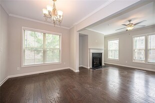 374 Provenance Dr in Sandy Springs, GA - Building Photo - Building Photo